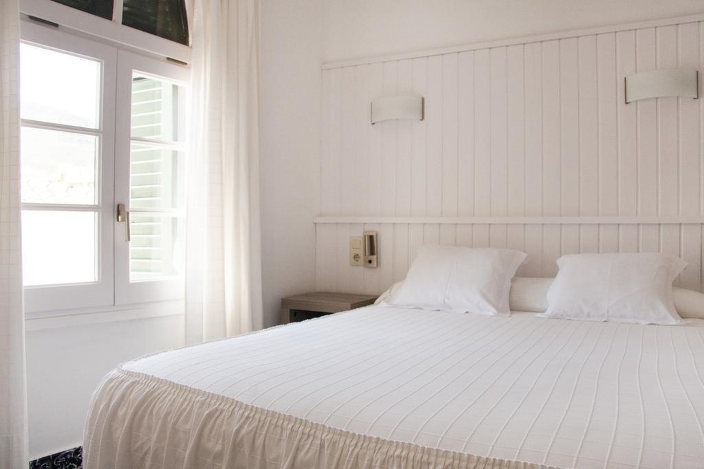Hostal La Florida Llança Cameră foto