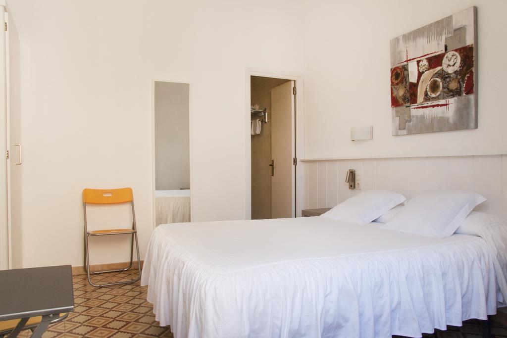 Hostal La Florida Llança Cameră foto